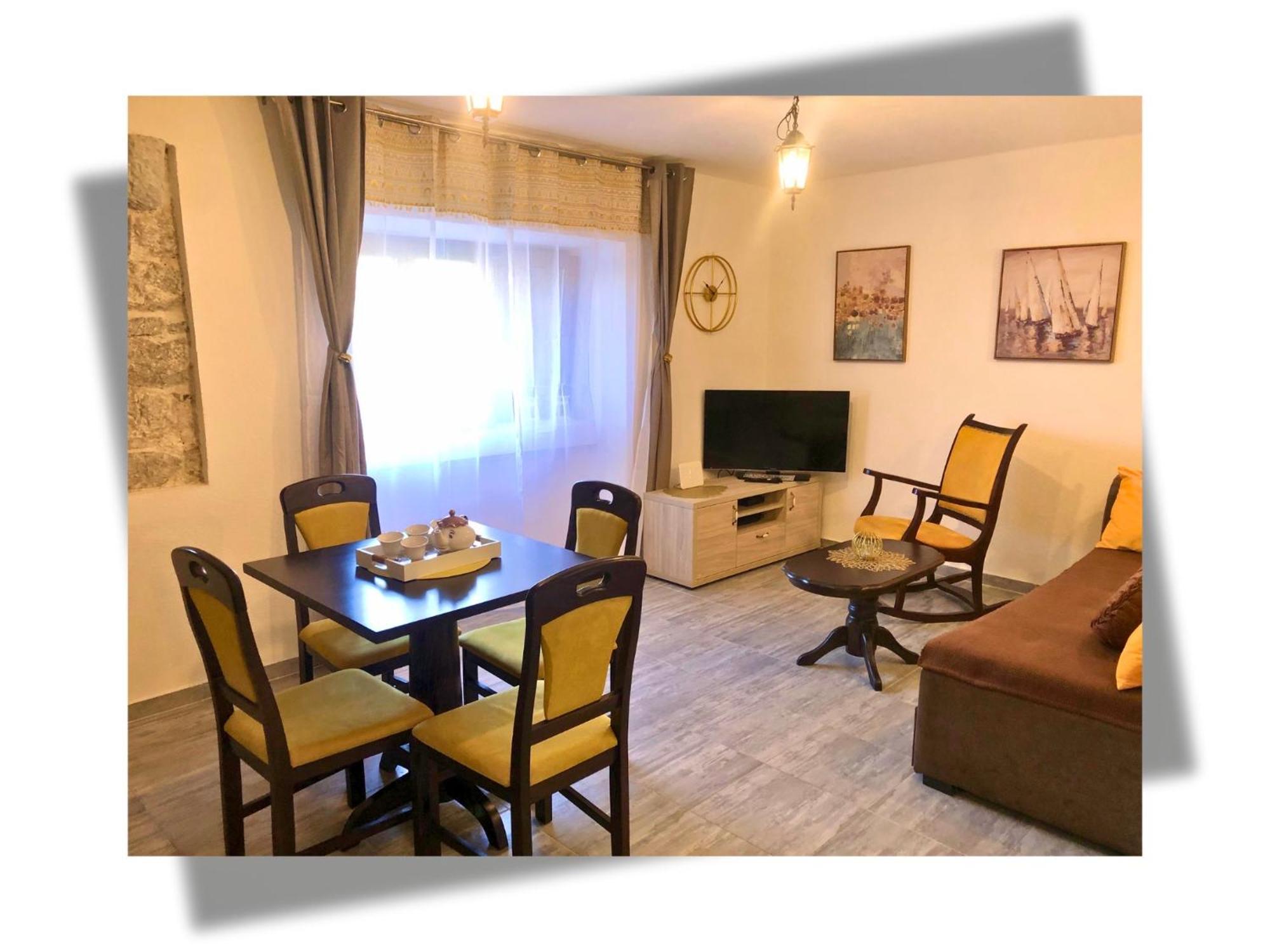 Apartments Djurovic Cattaro Esterno foto